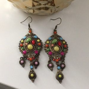 Boho-chic trendy earrings!